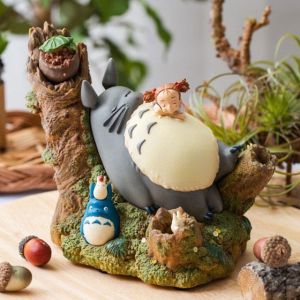 My Neighbor Totoro: Mei Taking a Nap Music Box (14cm) Preorder