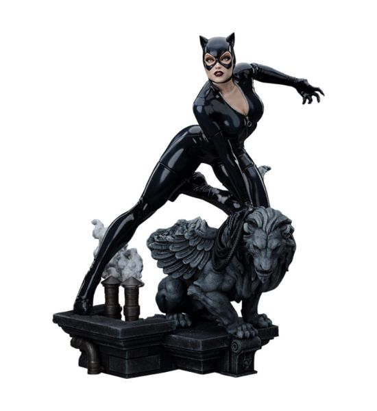 DC Comics: Catwoman 1/4 Maquette (47cm) Preorder