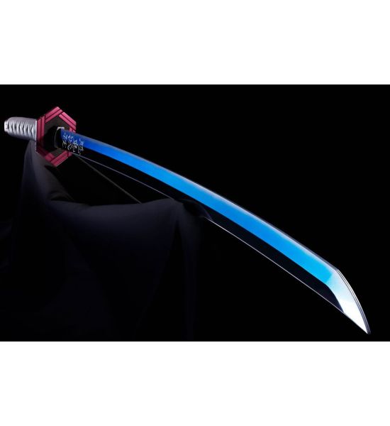 Demon Slayer: Kimetsu no Yaiba: Giyu Tomioka Proplica Replica 1/1 Nichirin Sword (95cm) Preorder