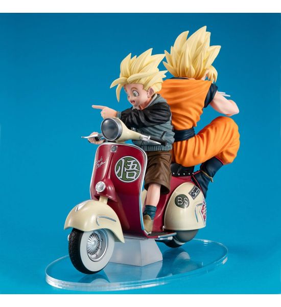 Dragonball Z: Super Saiyan Son Goku & Super Saiyan Son Gohan & Motorbike 05 Desktop Real McCoy PVC Diorama (16cm) Preorder