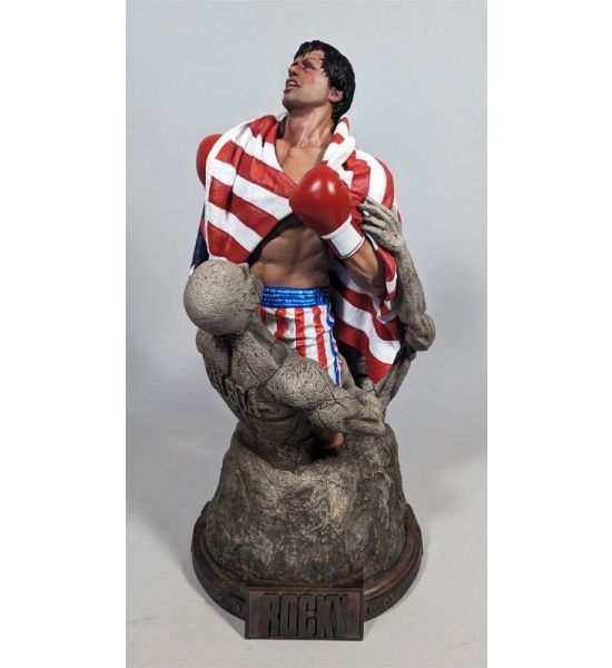 Rocky IV: Rocky Balboa 1/4 Statue (48cm) Preorder