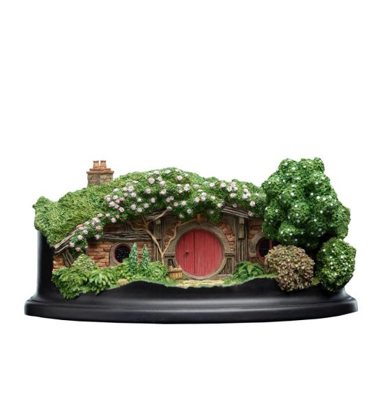 The Hobbit: Hobbit Hole 22 Pine Grove Statue Preorder